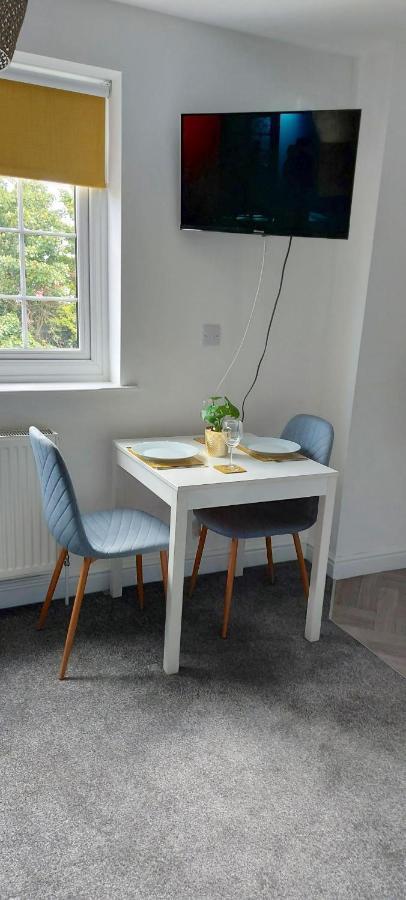 The Paget Suite Great Wyrley ภายนอก รูปภาพ